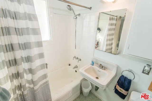 $5,995 | 1342 Miller Drive, West Hollywood, CA 90069