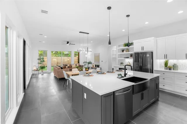 $4,800 | 6304 Middleham Place, Austin, TX 78745