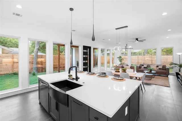 $4,800 | 6304 Middleham Place, Austin, TX 78745