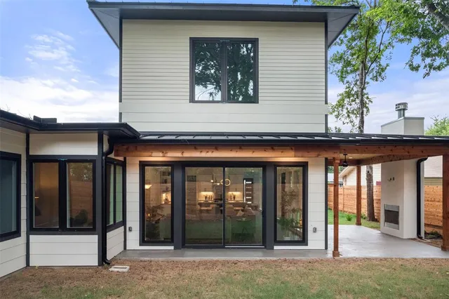 $4,800 | 6304 Middleham Place, Austin, TX 78745