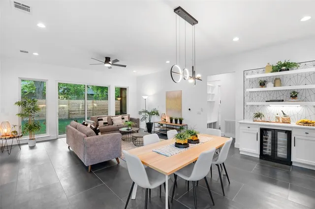 $4,800 | 6304 Middleham Place, Austin, TX 78745