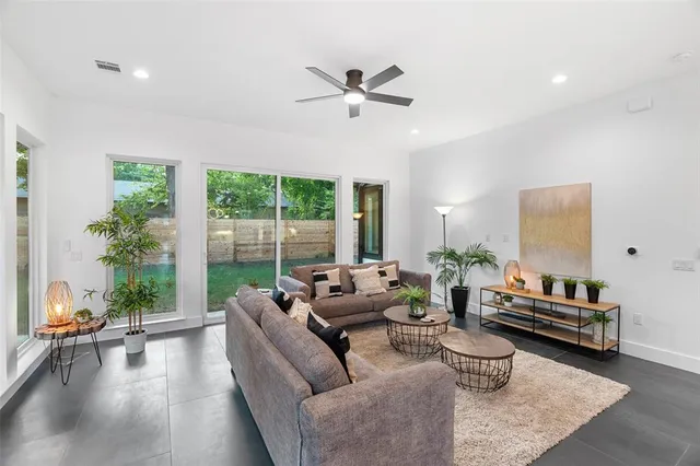 $4,800 | 6304 Middleham Place, Austin, TX 78745