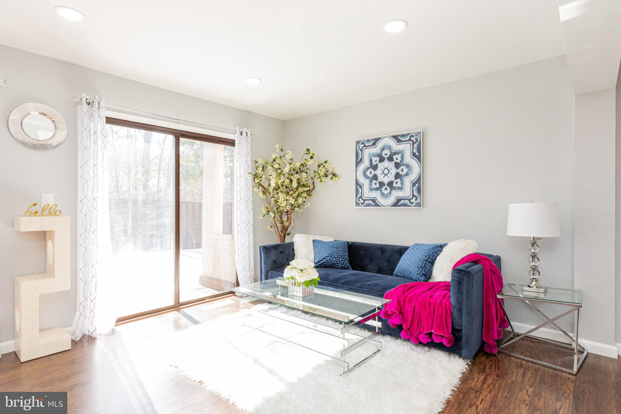 1654 Valencia Way Reston, VA 20190 - Photo 1 of 43 Family room