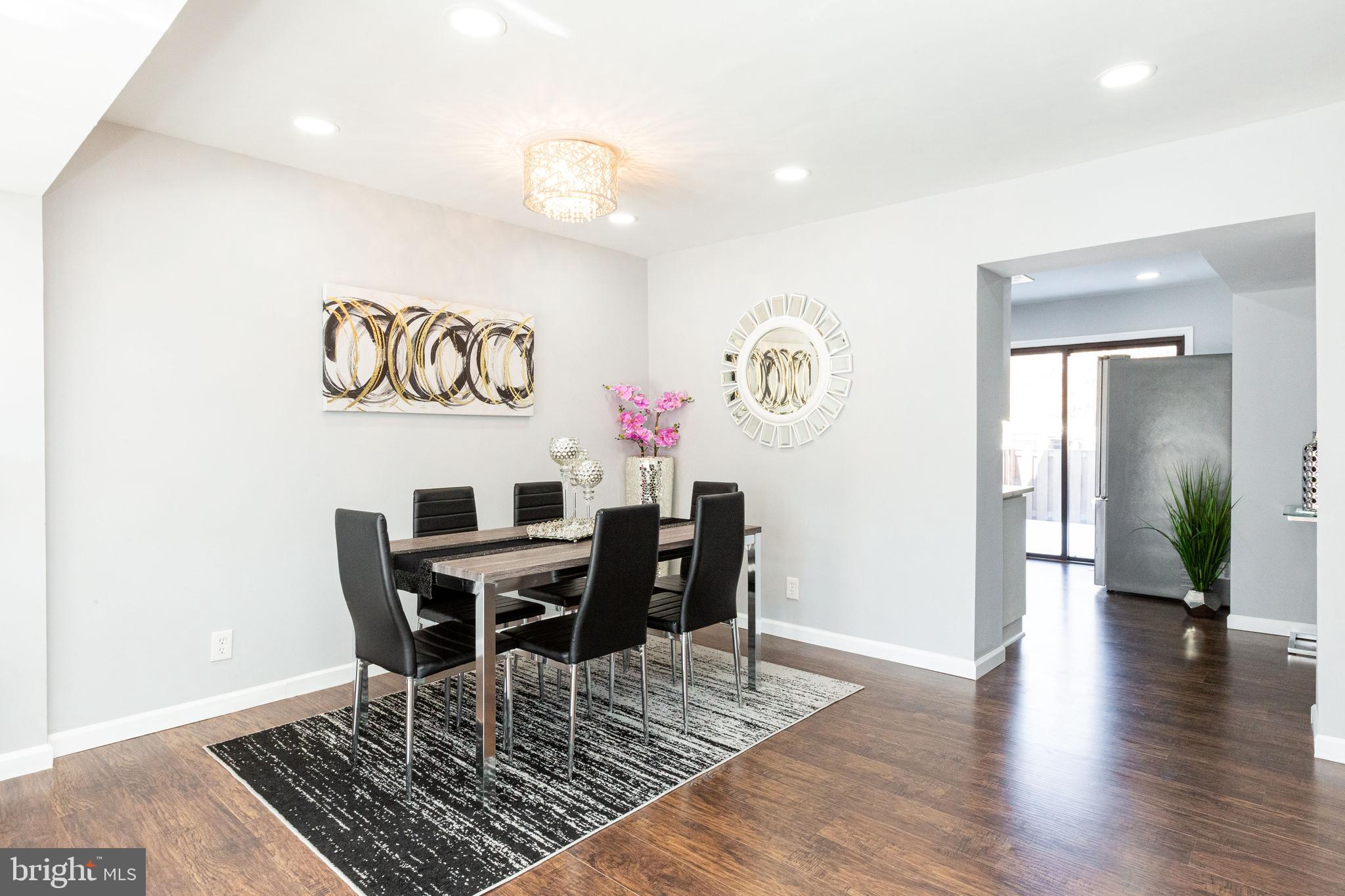 1654 Valencia Way Reston, VA 20190 - Photo 12 of 43 Dining room