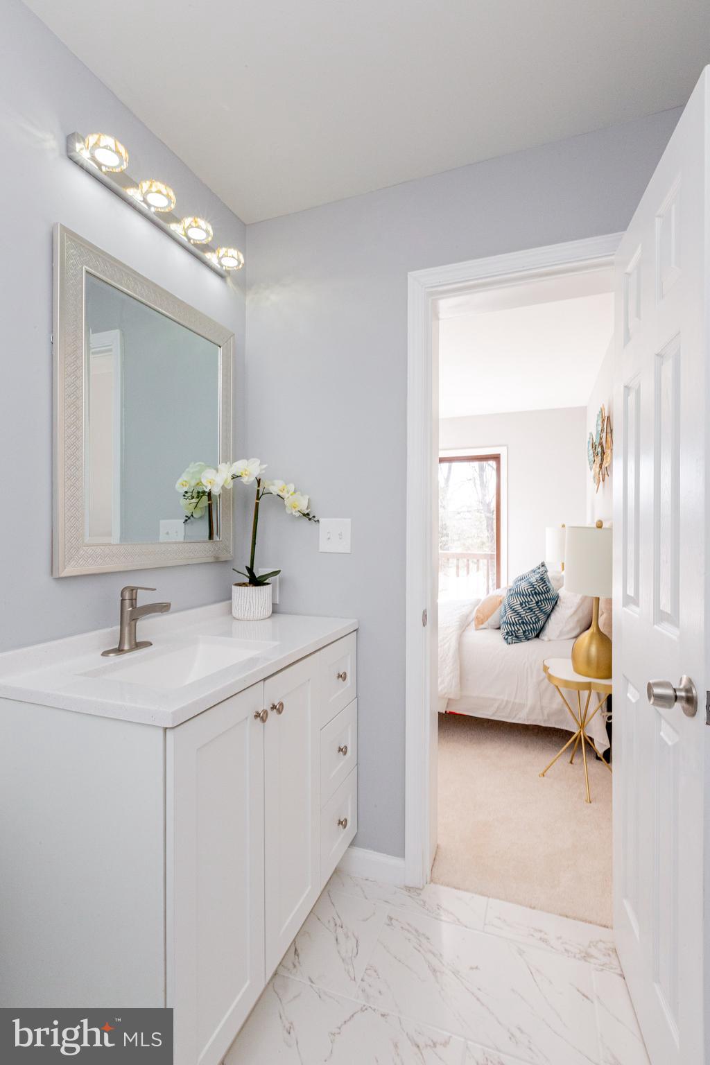 1654 Valencia Way Reston, VA 20190 - Photo 24 of 43 Master Bathroom