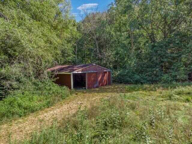 10928 Maudlin Road New Buffalo, MI 49117 - Photo 2 of 22 maudlin 2
