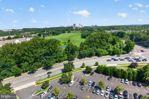 $500,000 | 10500 Rockville Pike, Unit 1624, Rockville, MD 20852