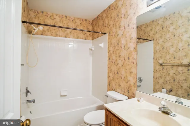 $3,150 | 13243 Autumn Mist Circle, Germantown, MD 20874