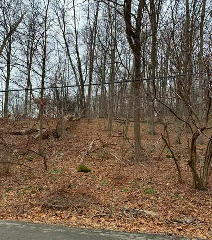 $95,000 | 12 Laura Lane, Hopewell Junction, NY 12533