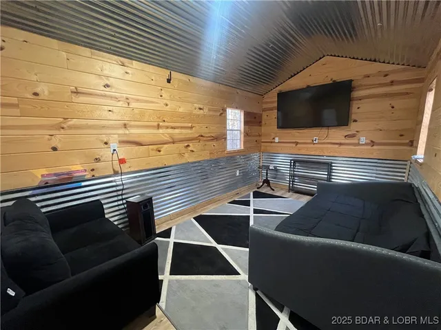 $150,000 | 12636 Evergreen Lane, Stover, MO 65078