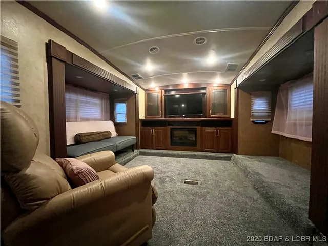 $150,000 | 12636 Evergreen Lane, Stover, MO 65078