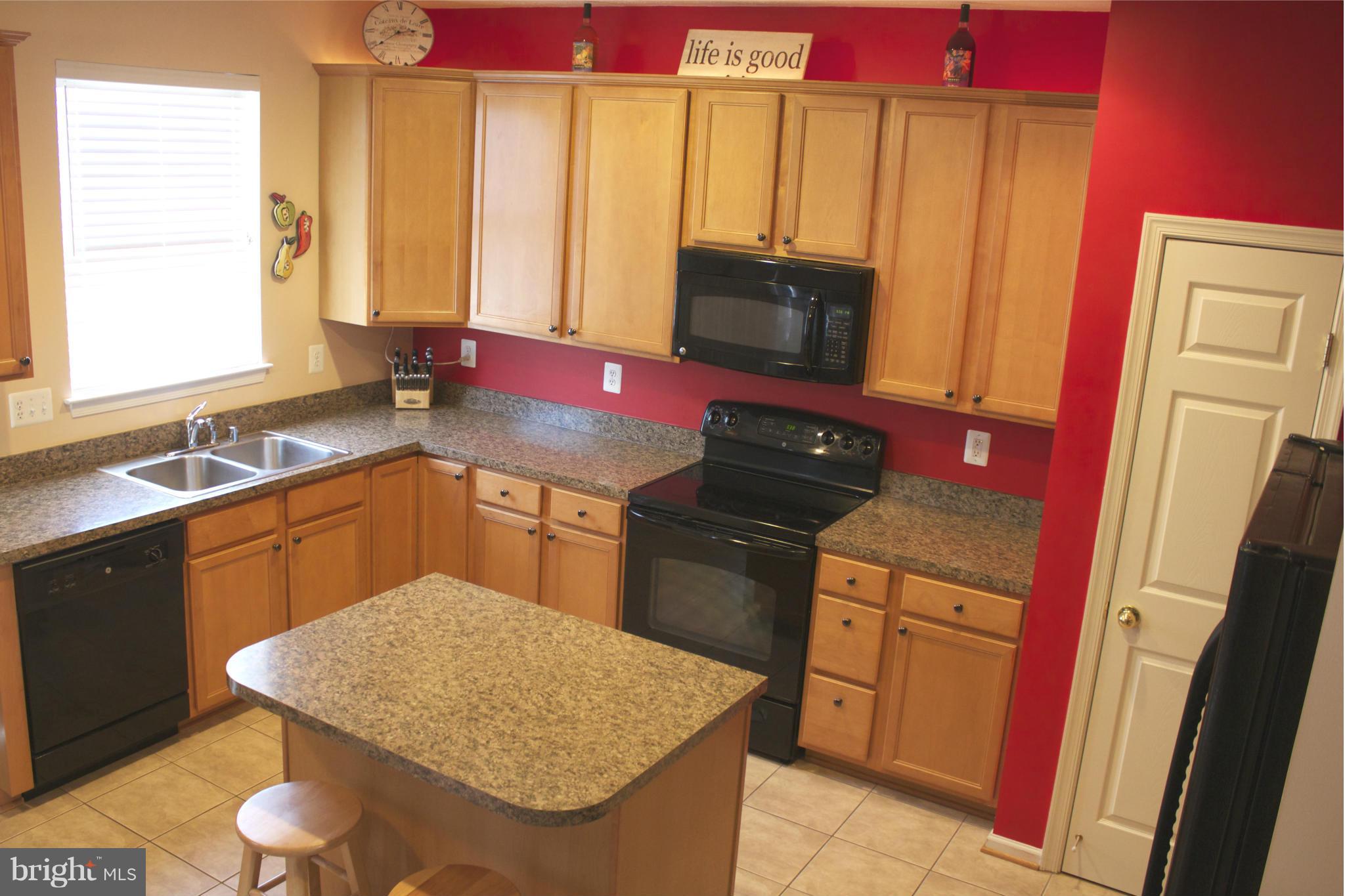 603 MacDill Road Baltimore, MD 21220 - Photo 9 of 28 Kitchen