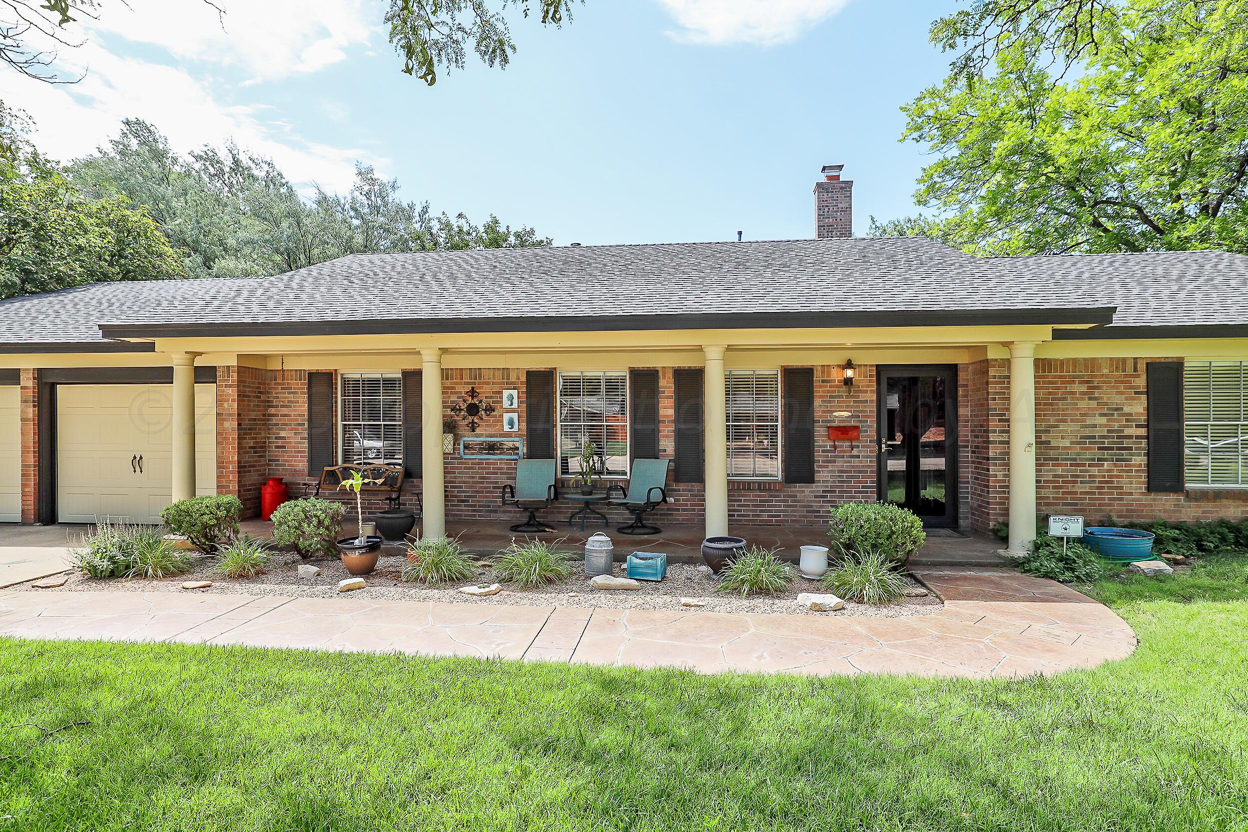 6303 Dreyfuss Road Amarillo, TX 79106 - Photo 1 of 1 Front Porch