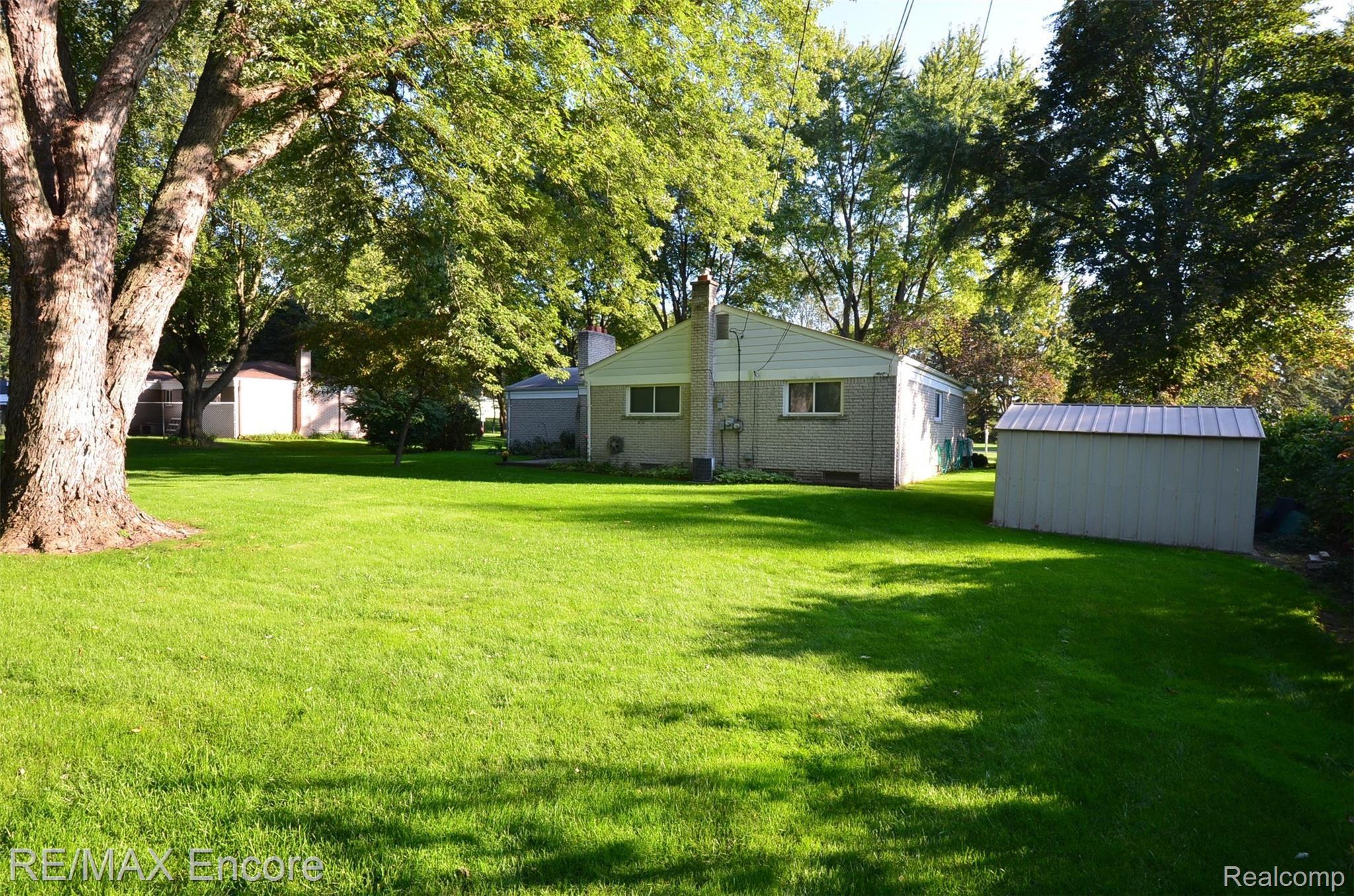 6330 Waldon Road Clarkston, MI 48346 - Photo 15 of 56 DSC_0008.JPG