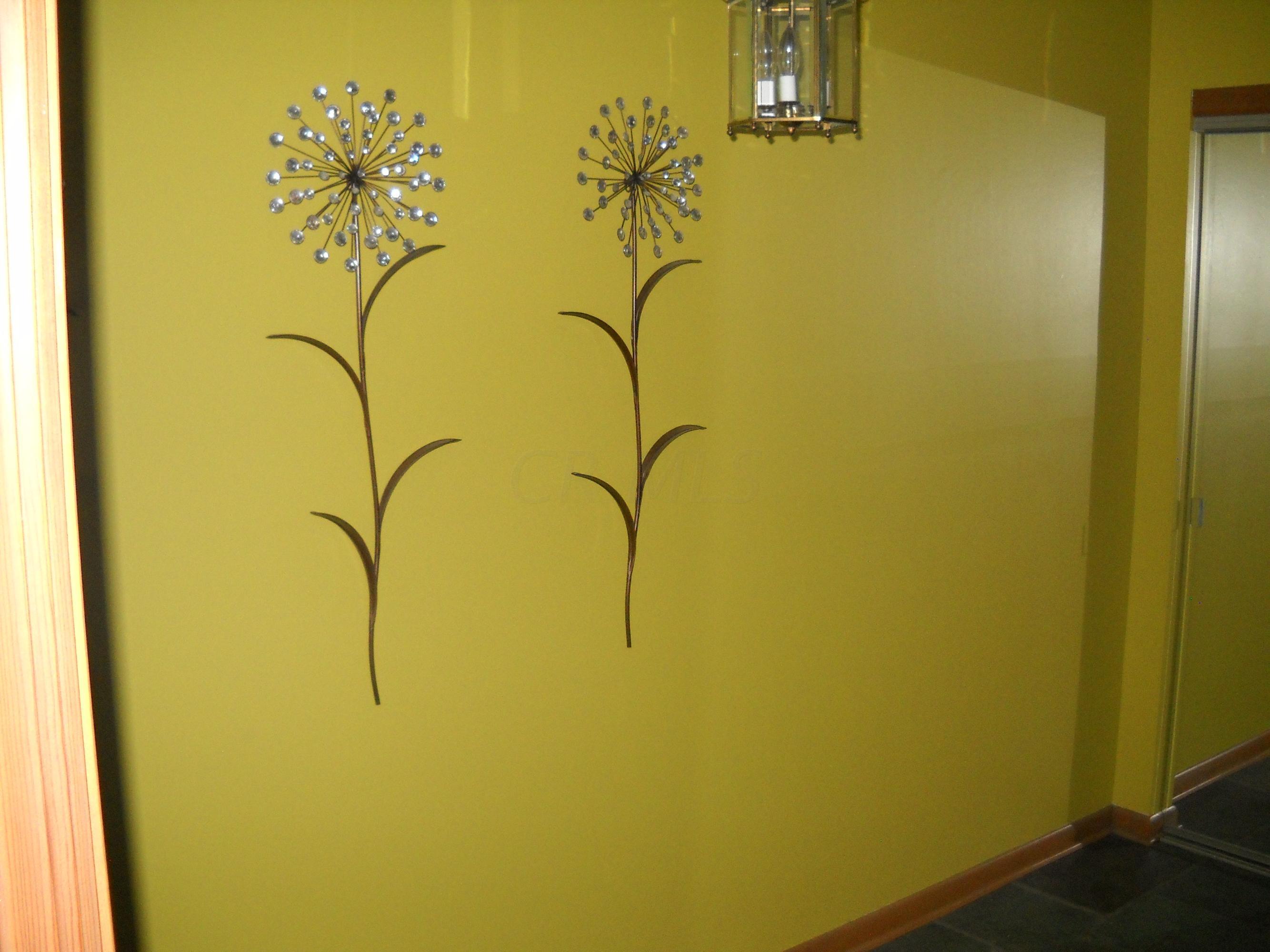 1635 Norma Road Columbus, OH 43229 - Photo 3 of 19 Gallery Image 3