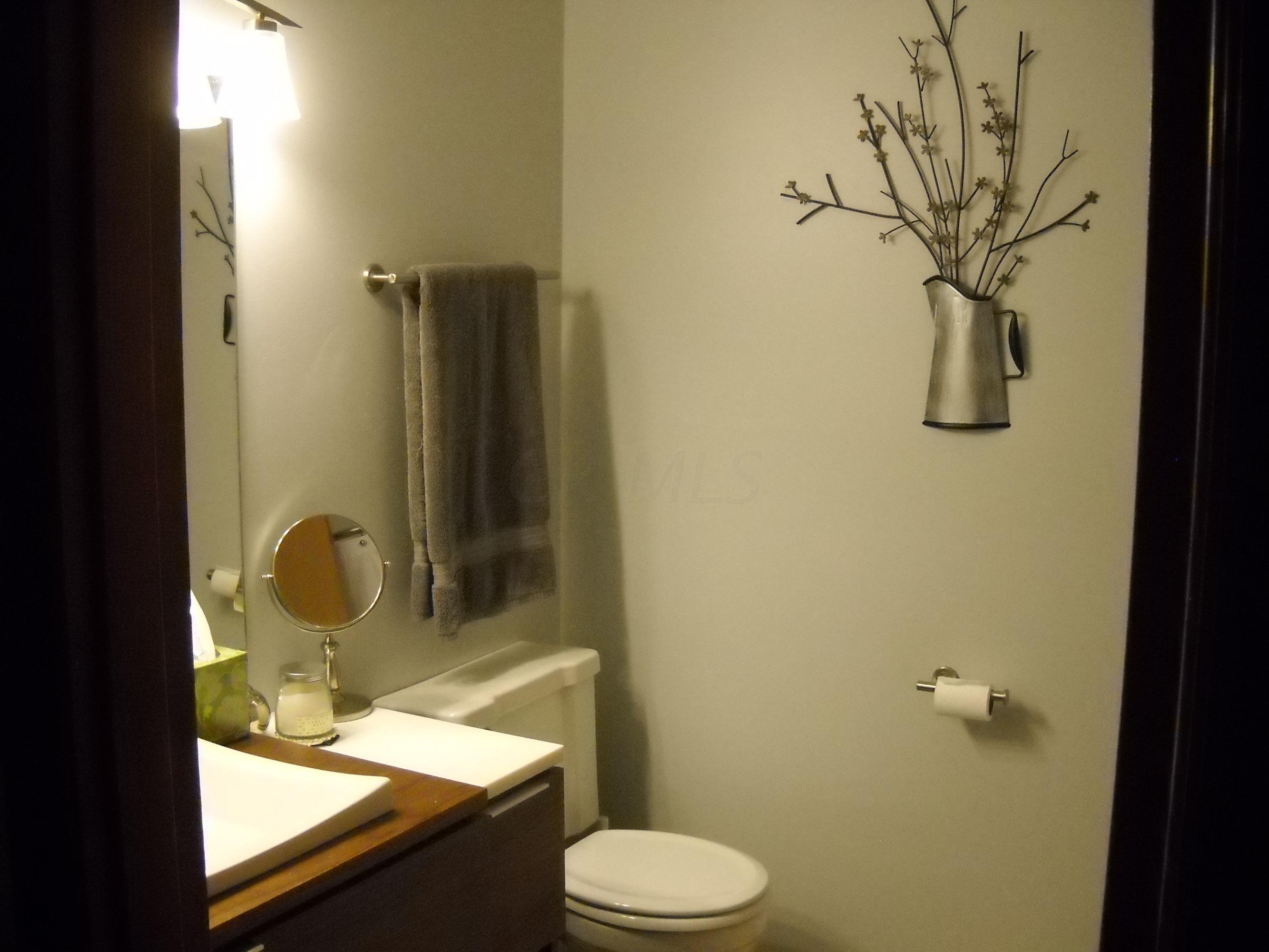 1635 Norma Road Columbus, OH 43229 - Photo 7 of 19 Gallery Image 7