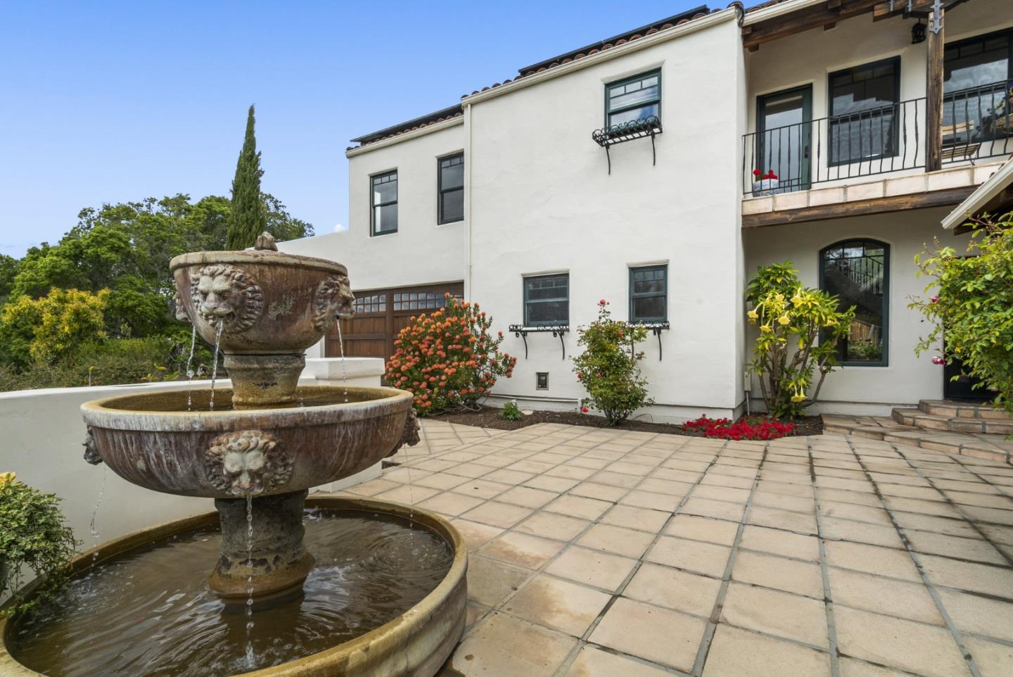 787 Rider Ridge Road Santa Cruz, CA 95065 - Photo 6 of 39 a view of a house with sitting tub