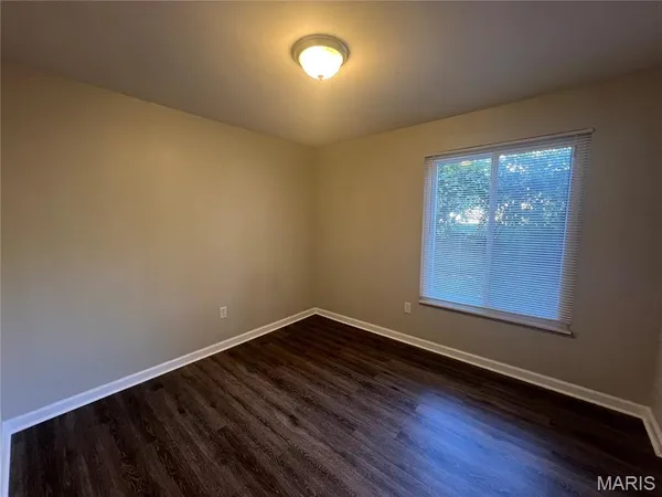 $1,395 | 1107 Mariedale Court, Unit A, Kirkwood, MO 63122