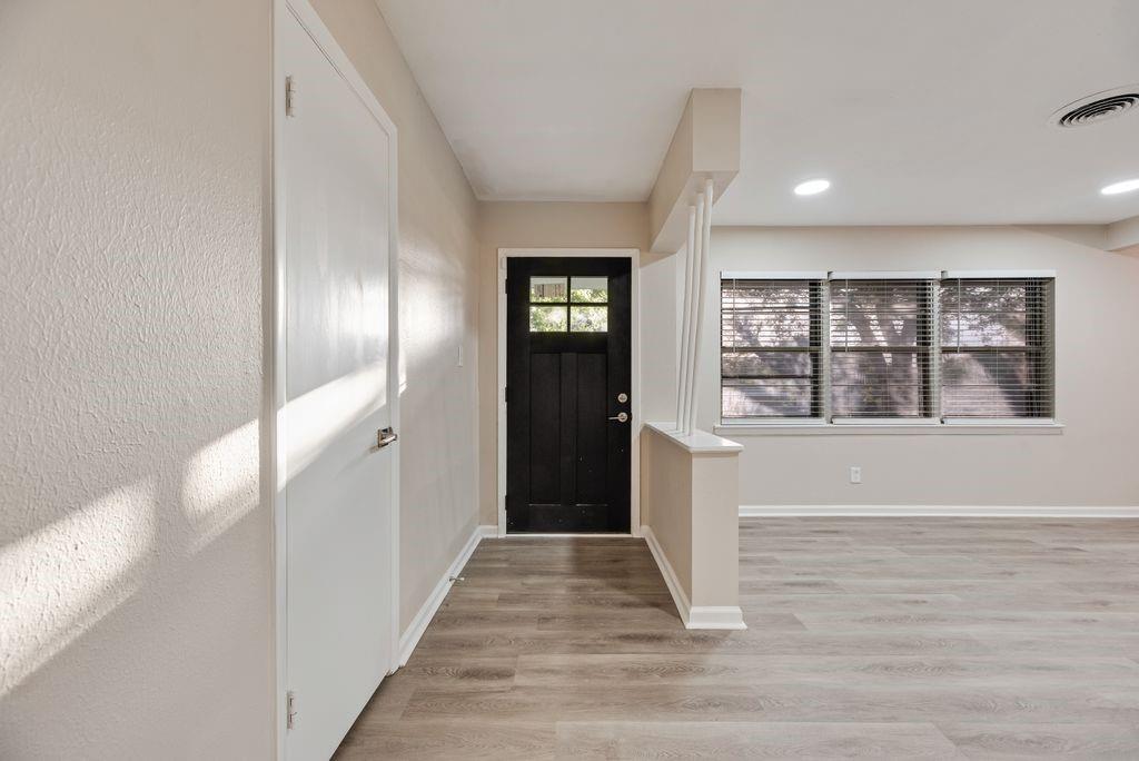 5706 Rocky Ridge Road Dallas, TX 75241 - Photo 4 of 31 a view of gallery