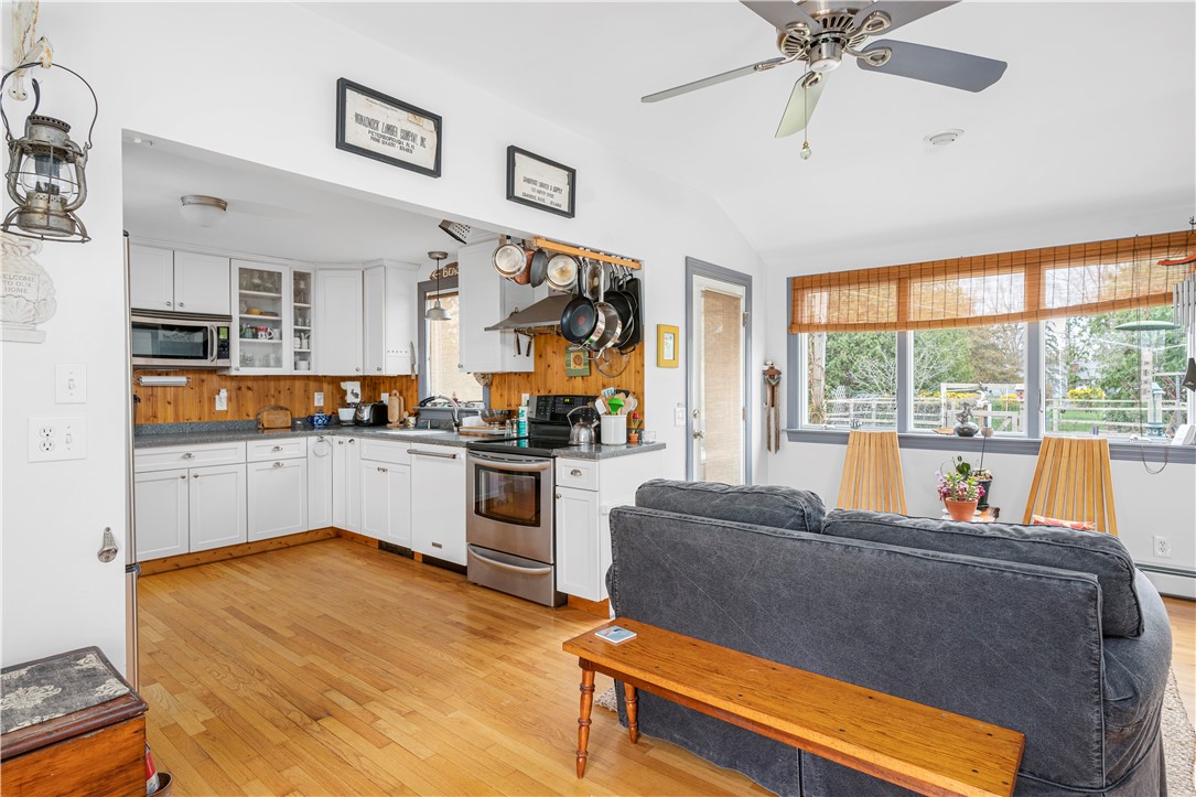 470 Ives Road Warwick, RI 02818 - Photo 4 of 24