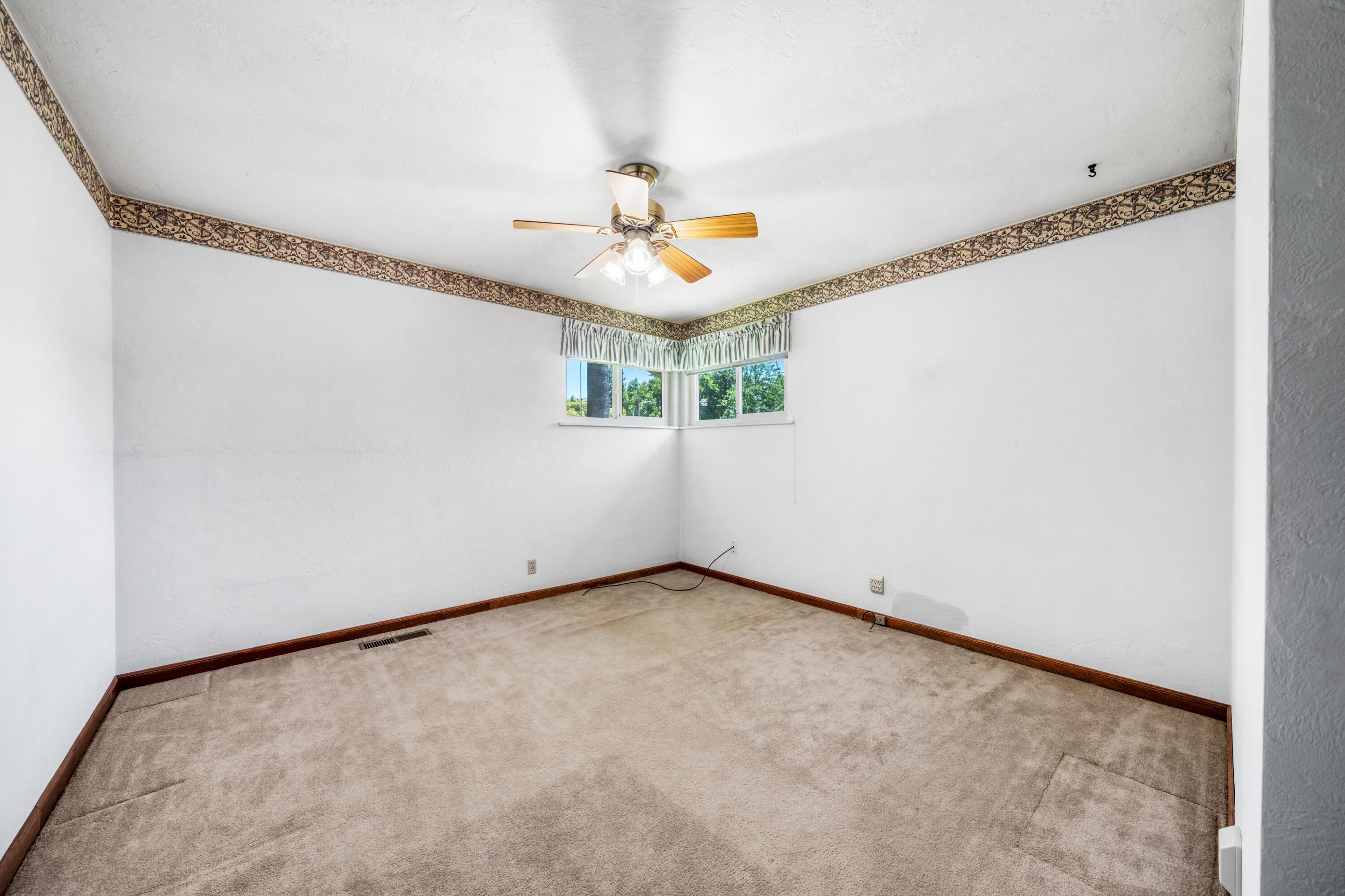 5561 East Bonnyview Road Redding, CA 96001 - Photo 14 of 22 IMG-19