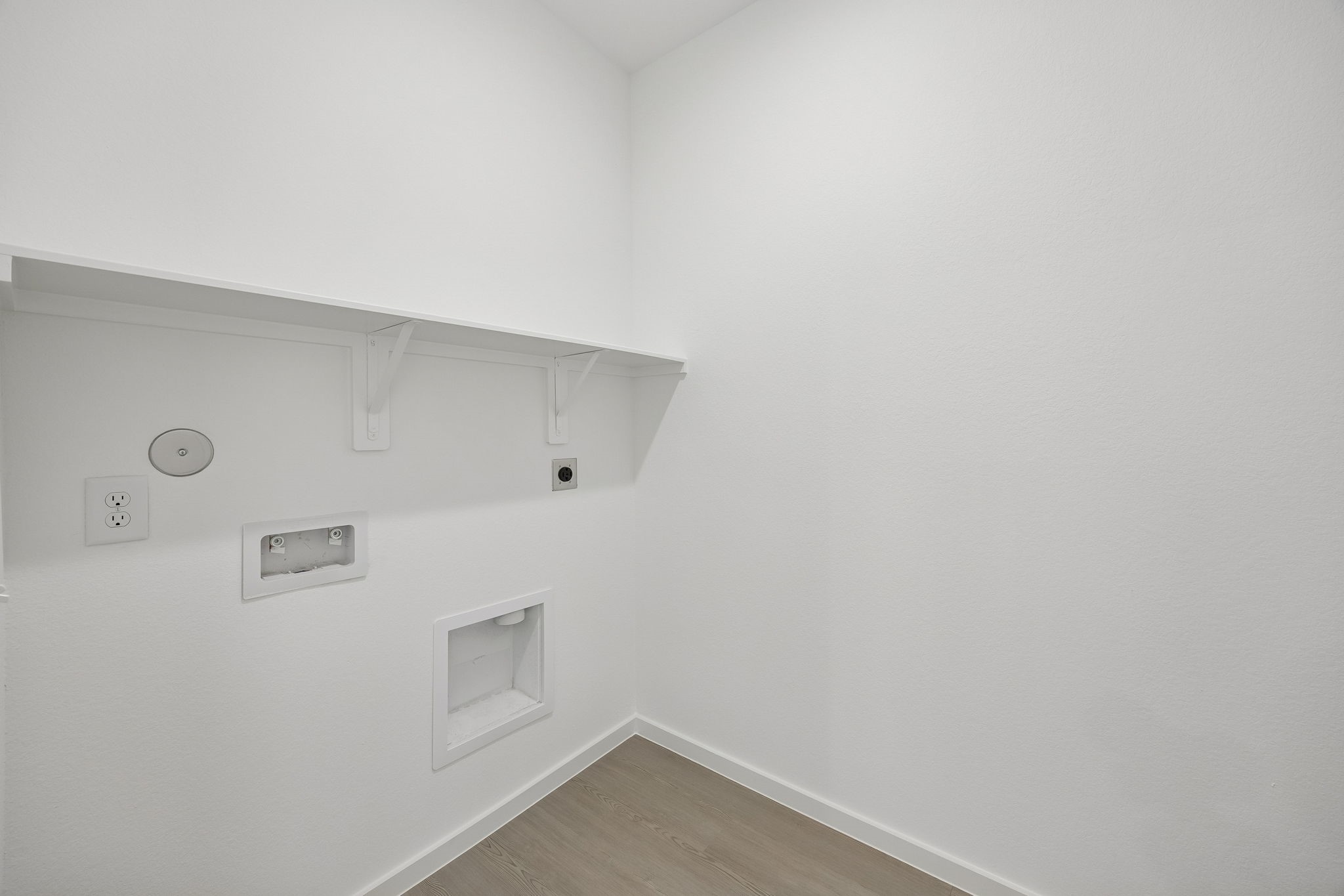 406 Point Nemo Street Crosby, TX 77532 - Photo 14 of 43