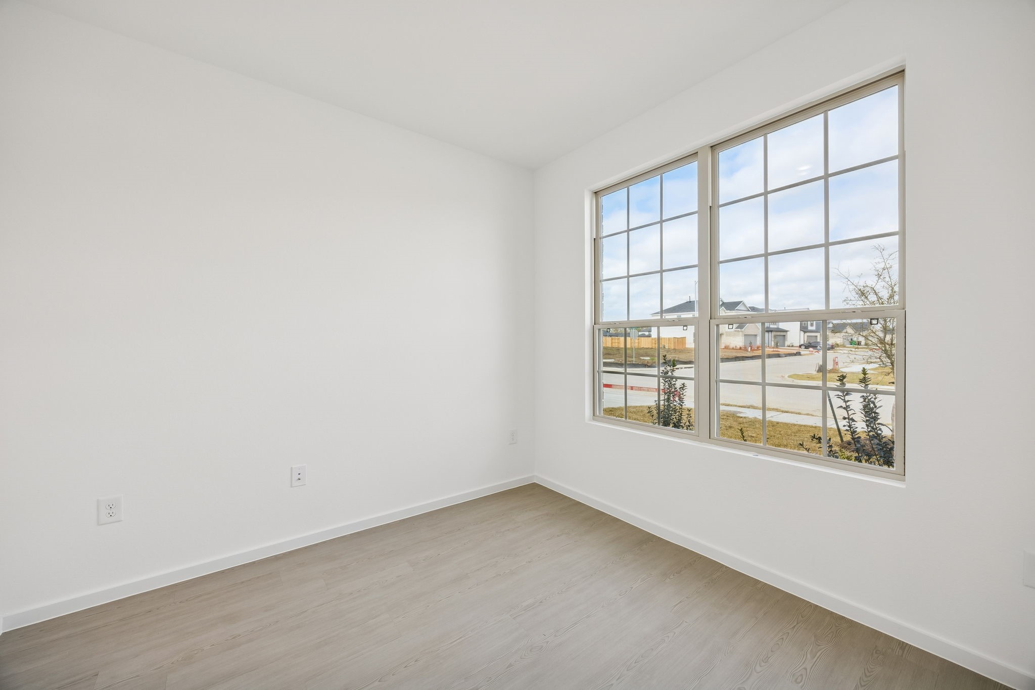 406 Point Nemo Street Crosby, TX 77532 - Photo 16 of 43