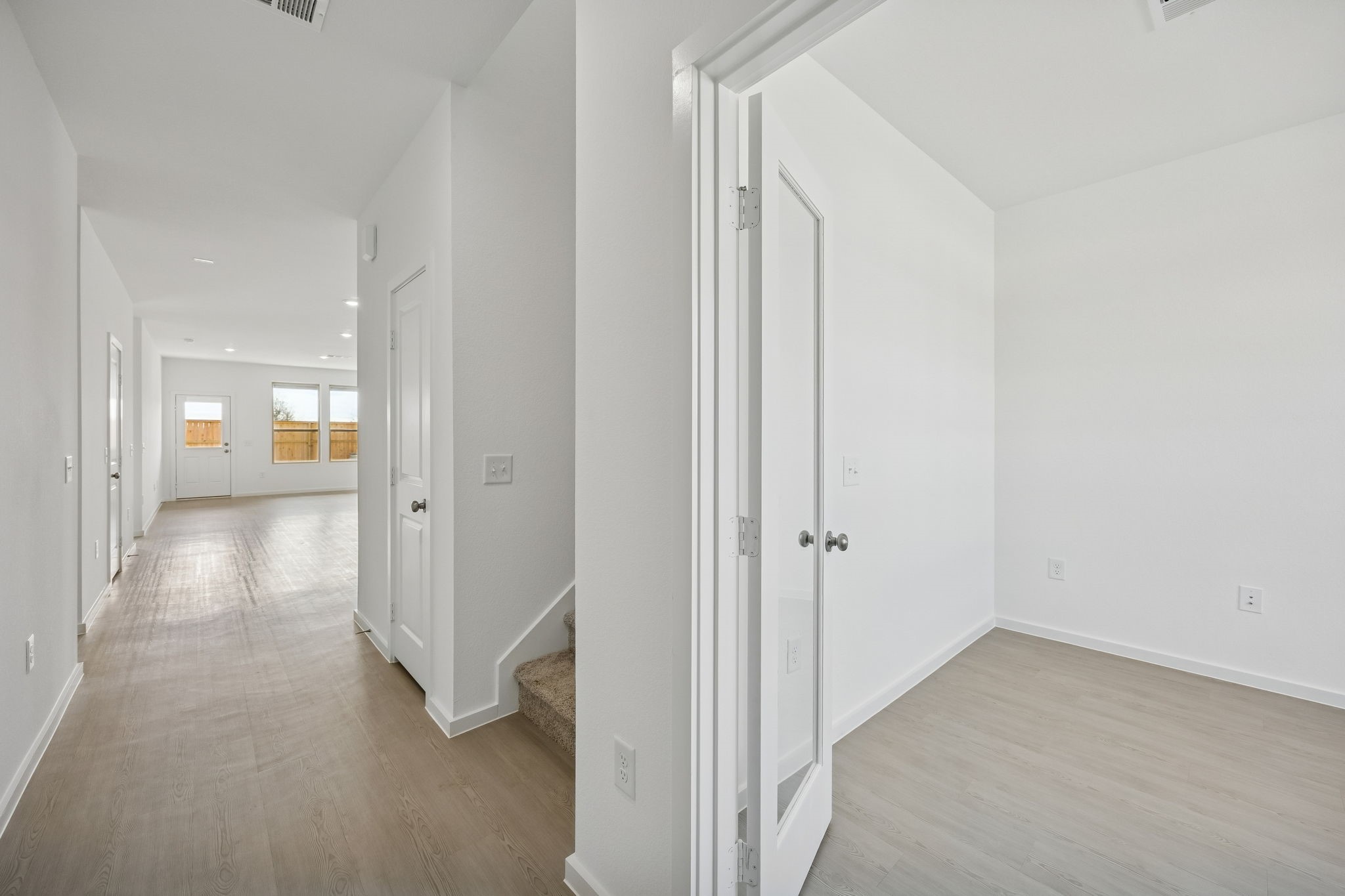 406 Point Nemo Street Crosby, TX 77532 - Photo 3 of 43