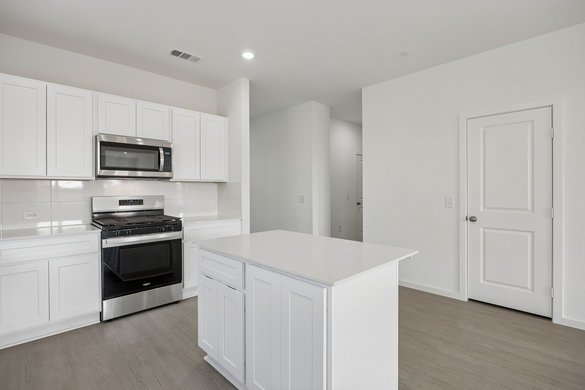 406 Point Nemo Street Crosby, TX 77532 - Photo 5 of 43