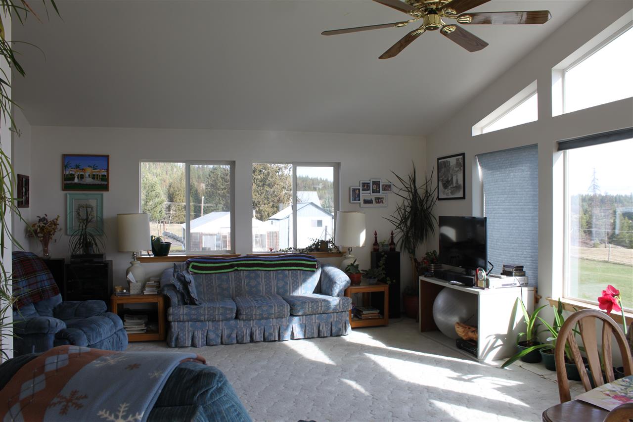 6561 Spring Valley Road Newport, WA 99156 - Photo 9 of 19 Gallery Image 9