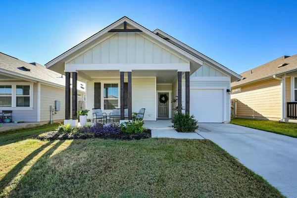 $1,975 | 316 La Escalera Drive, Leander, TX 78641