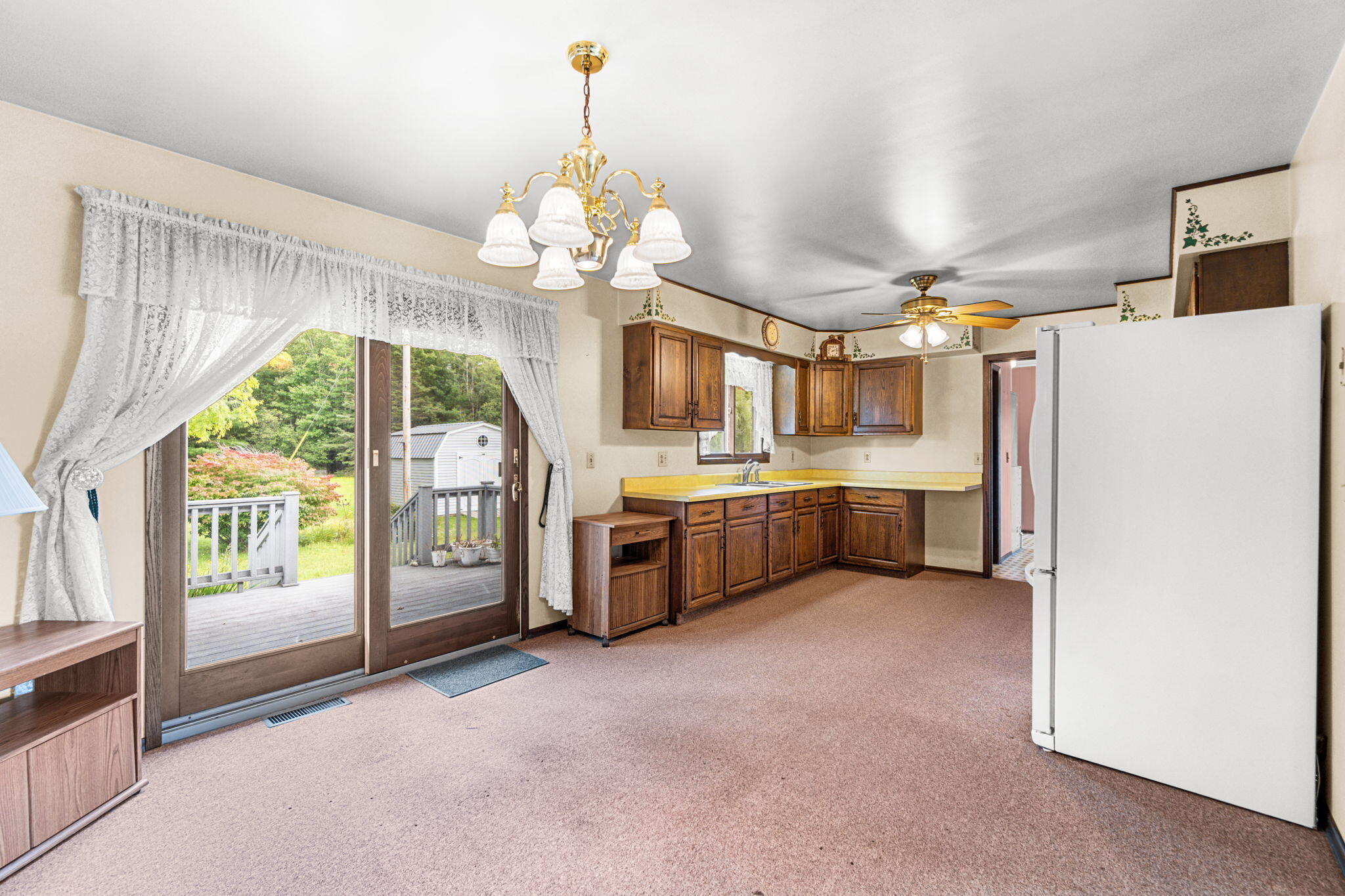 11038 Riggsville Road Cheboygan, MI 49721 - Photo 15 of 35 Dining