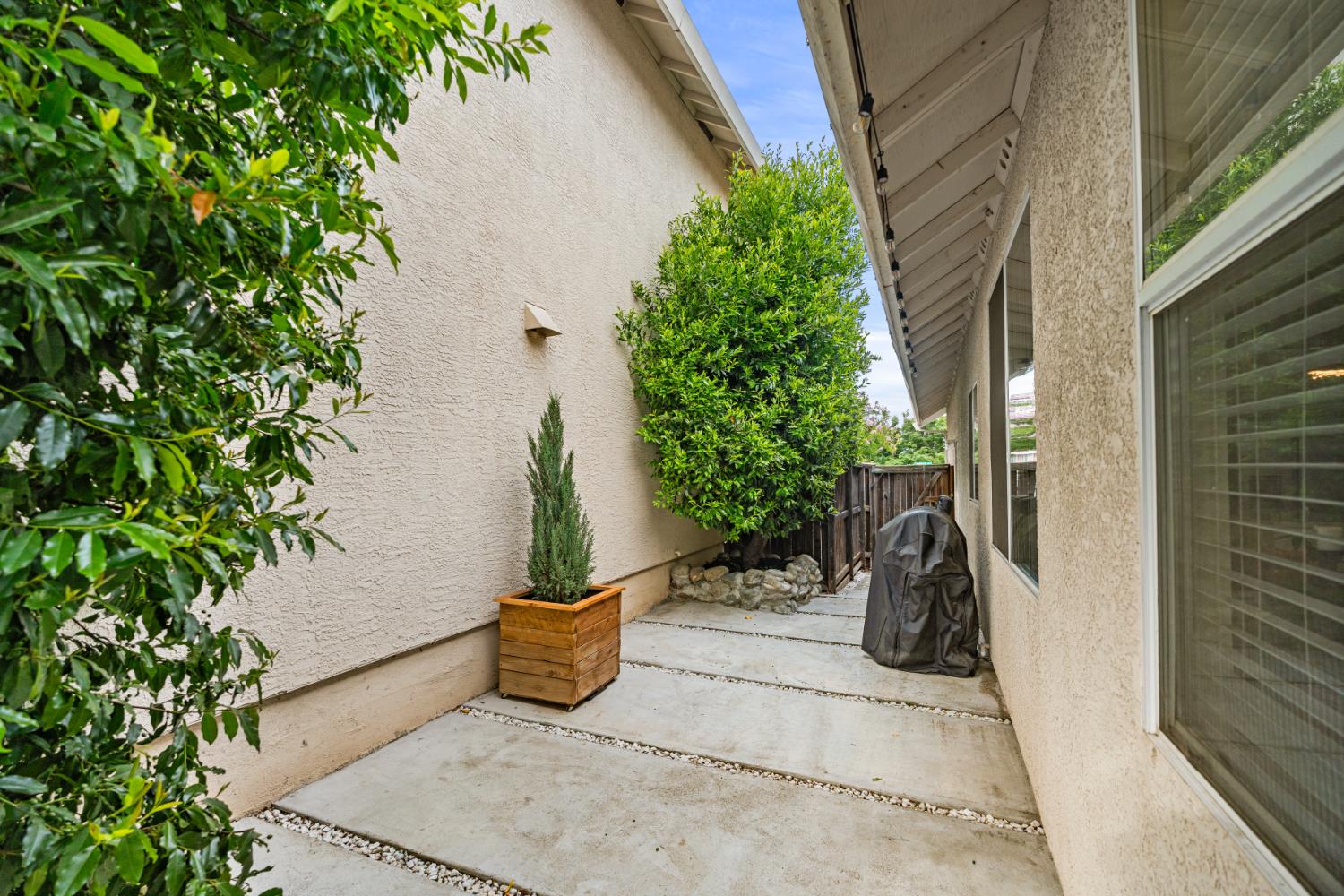 3360 Apollo Circle Roseville, CA 95661 - Photo 51 of 55