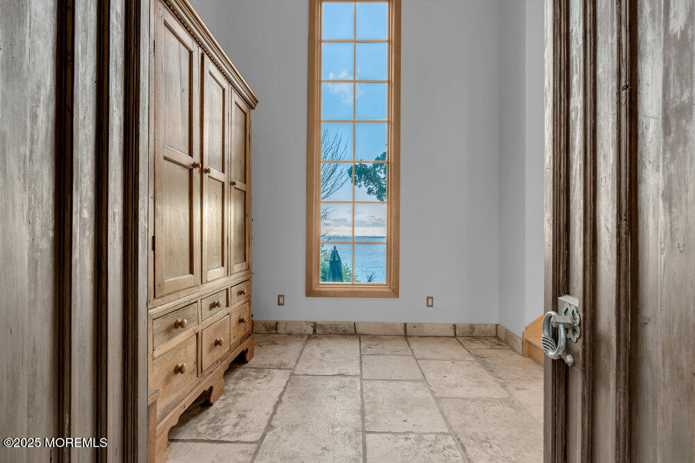 18 Belvidere Road Atlantic Highlands, NJ 07716 - Photo 3 of 50 7
