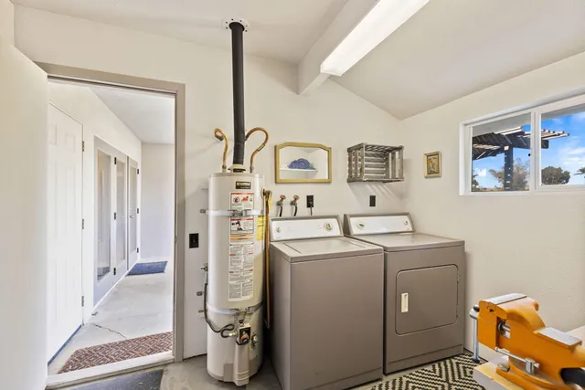 a view of street with an outdoor space