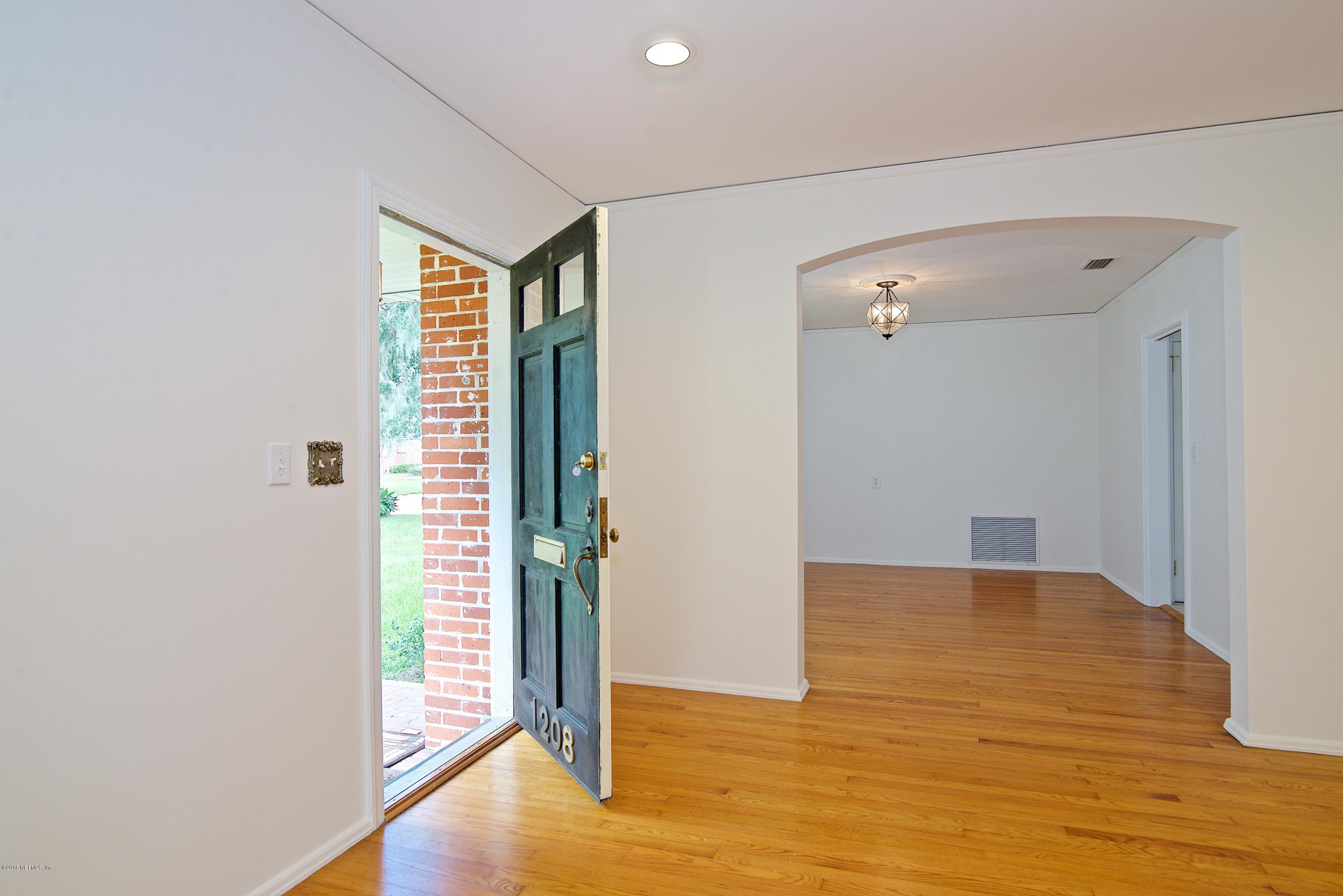 1208 Ardsley Road Jacksonville, FL 32207 - Photo 3 of 23 Welcome!