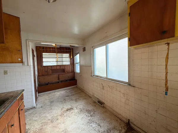 $75,000 | 13635 Knox Avenue, Warren, MI 48089