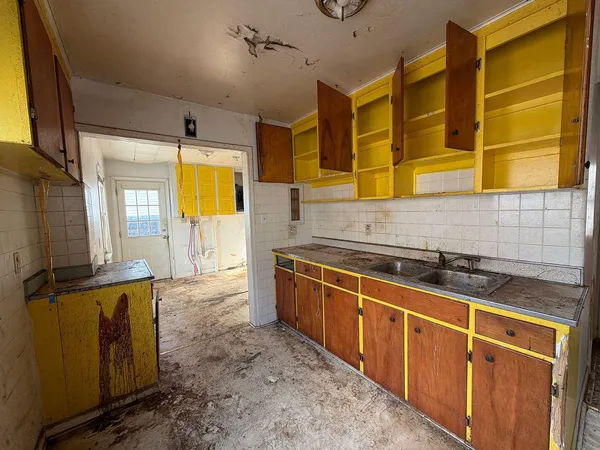 $75,000 | 13635 Knox Avenue, Warren, MI 48089