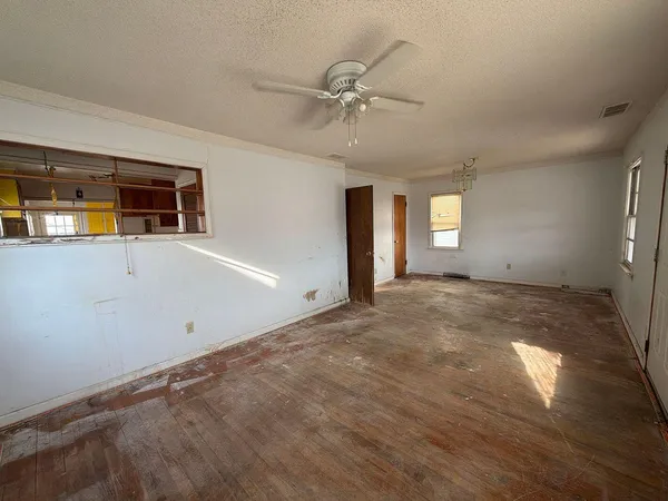 $75,000 | 13635 Knox Avenue, Warren, MI 48089