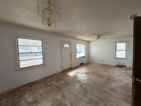 $75,000 | 13635 Knox Avenue, Warren, MI 48089