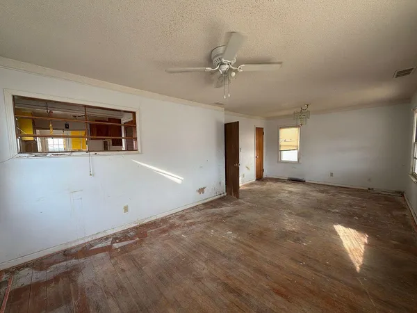 $75,000 | 13635 Knox Avenue, Warren, MI 48089