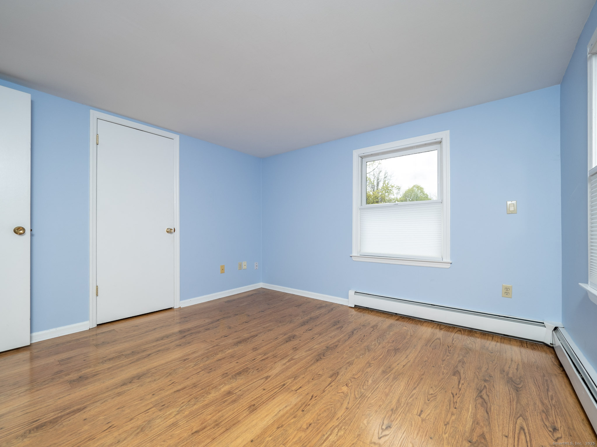 21 Simpaug Turnpike Redding, CT 06896 - Photo 14 of 22 an empty room with windows