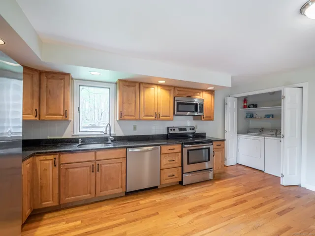 $3,900 | 21 Simpaug Turnpike, Redding, CT 06896