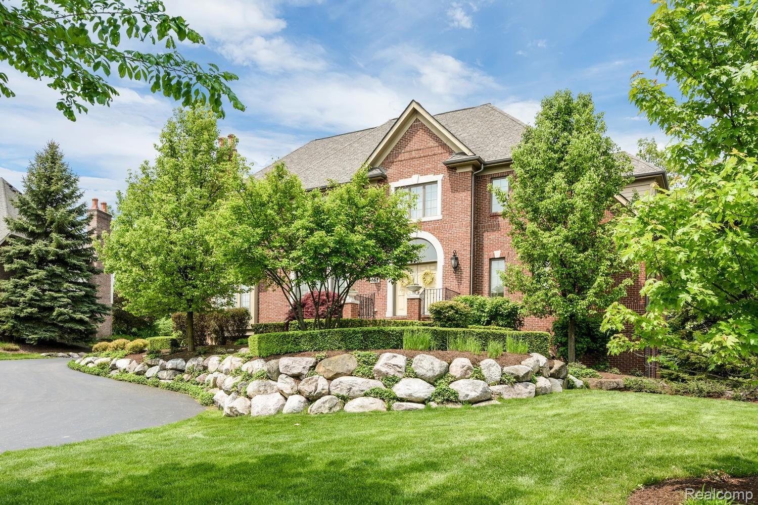 661 Langley Rd Rochester Hills-large-056-45-661 Langley Rd Rochester Hills-1500x1000-72dpi.jpg