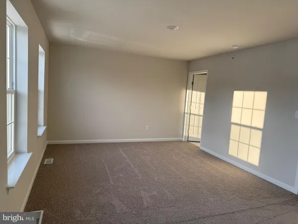 $3,100 | 1083 Meadowlark Drive, Fogelsville, PA 18051