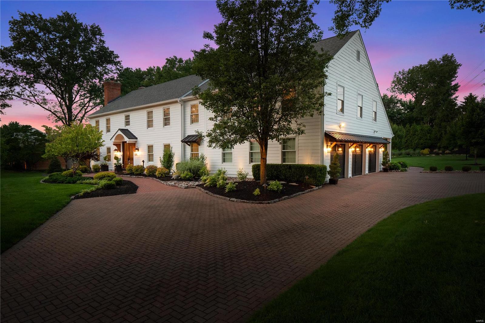 2404 White Stable Road St. Louis, MO 63141 - Photo 1 of 73 Gallery Image 1