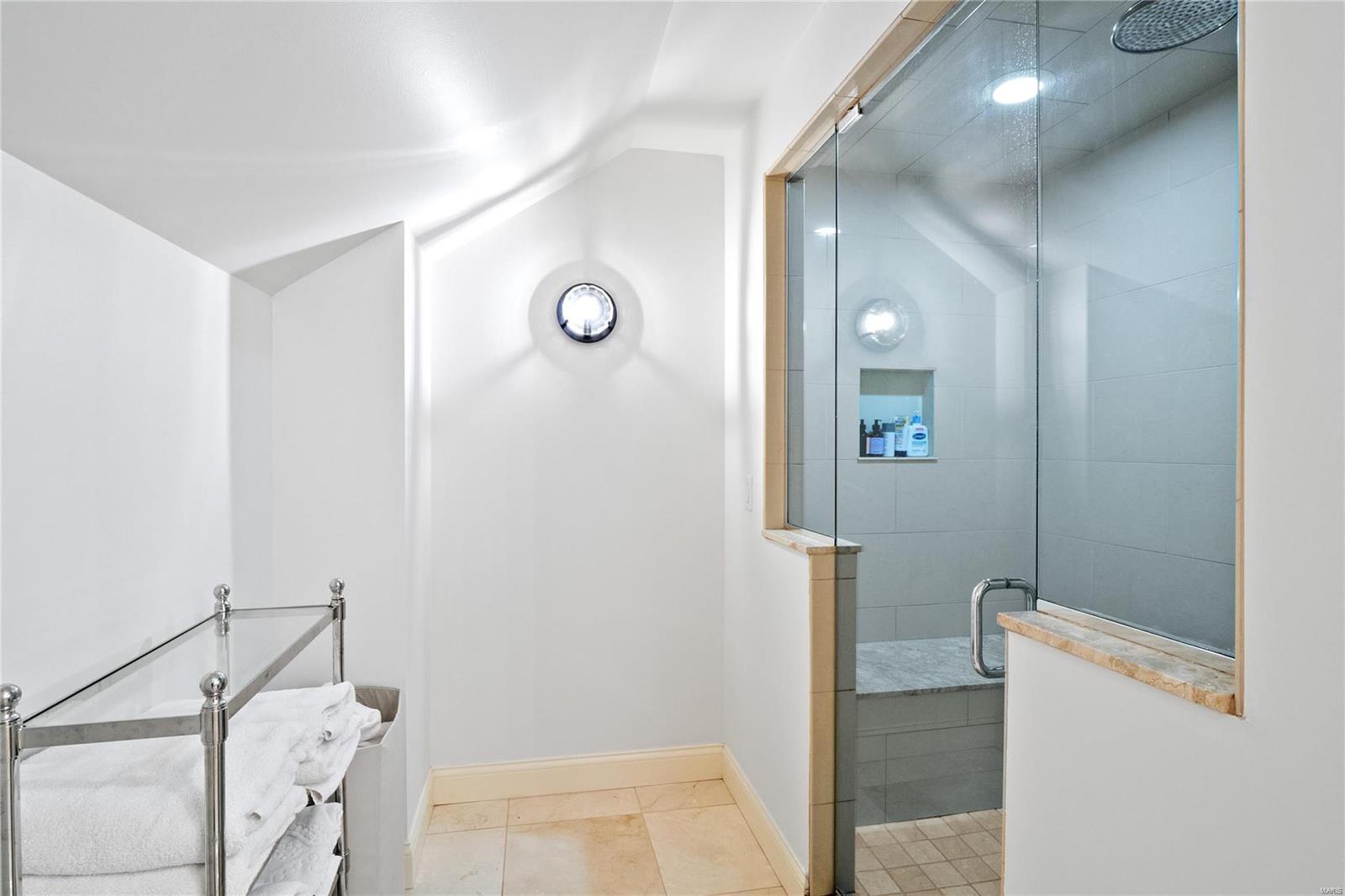 2404 White Stable Road St. Louis, MO 63141 - Photo 40 of 73 Gallery Image 40
