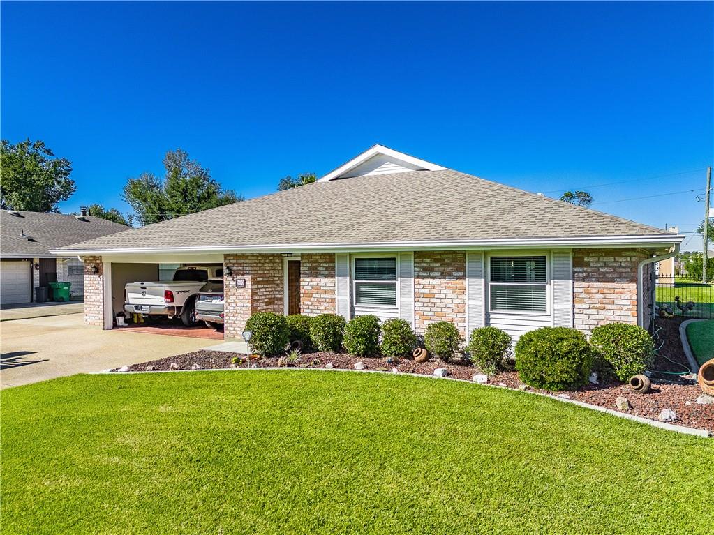 107 Somerset Road Laplace, LA 70068 - Photo 2 of 38