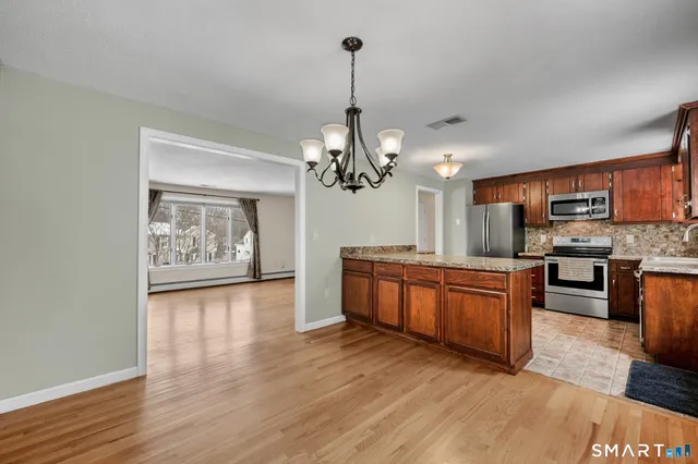 $350,000 | 141 Old Turnpike Road, Southington, CT 06489