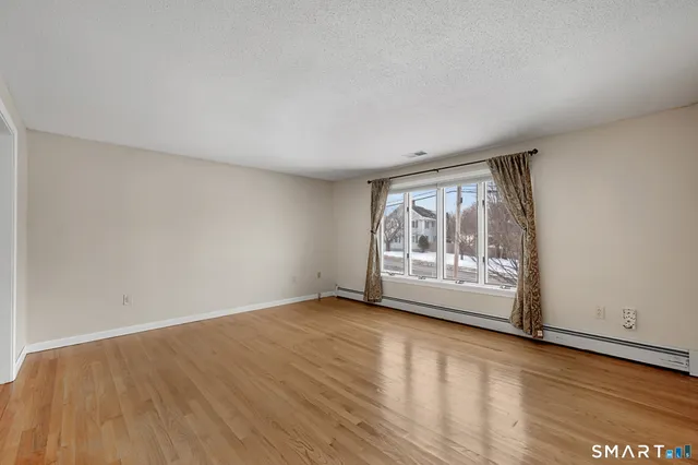 $350,000 | 141 Old Turnpike Road, Southington, CT 06489